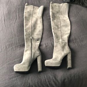 Size6 Grey Alice& Olivia suede Over the Knee Boot